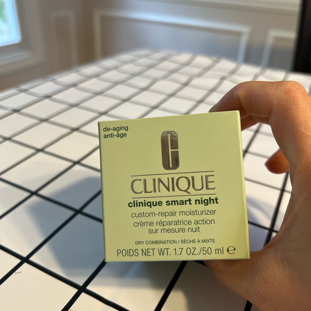 Clinique smart night moisturizer 1.7oz